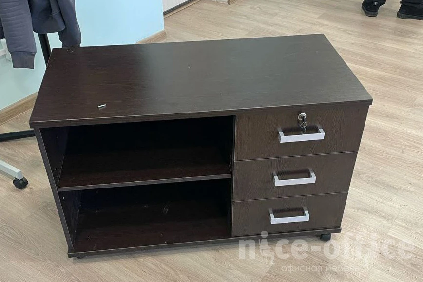 Приставка подкатная Bonn Темный дуб фото в интерьере 1